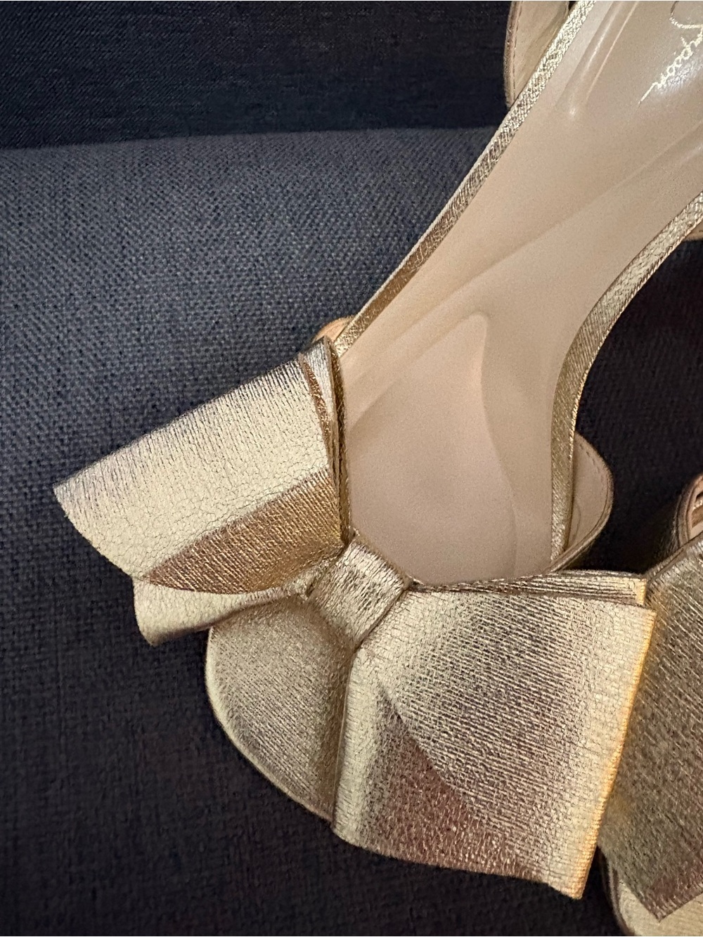 Gold Jessica Simpson Open Toe Stiletto Heels with Bow Size 7 Like New - Picture 2 of 7